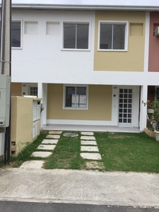 Vendo Casa 3 Quartos 85 m² - Reformada - Melhor Oferta R$ 380.000,00 Condomínio Grand Fami