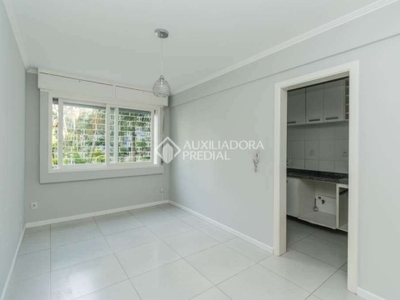 Apartamento com 2 quartos para alugar na rua albion, 278, partenon, porto alegre, 55 m2 por r$ 1.600
