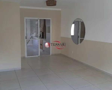 Aluga casa Alameda Sul com 3 dormitórios sendo um tipo apartamento, sala 2 ambientes, cozi