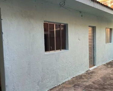 Alugo casa direto com proprietário 650