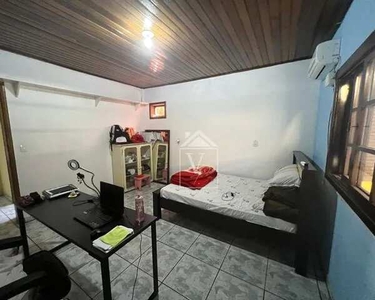 Casa com 4 dormitórios para alugar, 184 m² por R$ 2.580,00/mês - Lomba do Pinheiro - Porto