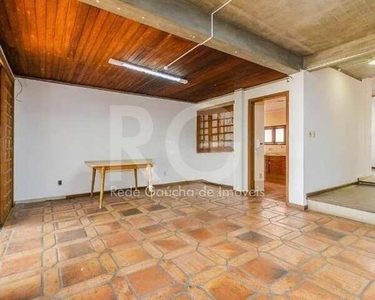 Casa para aluguel/locação 3 quartos, 5 vagas no bairro Tristeza, Porto Alegre/RS