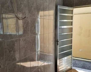 Casa para aluguel possui 30 metros quadrados com 1 quarto em Jardim Valéria - Guarulhos