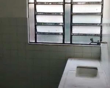 Comercio ou Residencia . Amplo apartamento de frente quarto e sala