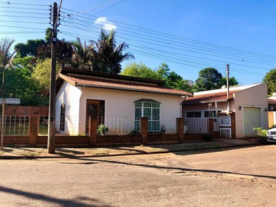 Casa 2 Dormitório, 2 Banheiro, Sala E Cozinha Integrada. Aceita Permuta