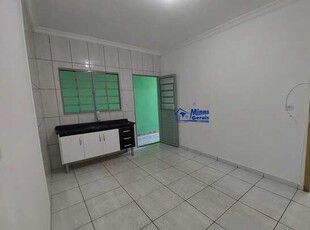 2 dormitórios, 1 banheiros, 2 vagas na garagem, 70M² de Área Construída