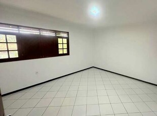 Aluga-se apartamento, no Bairro Mirante, Campina Grande-PB