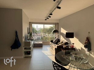 Apartamento à venda em Campo Belo com 72 m², 2 quartos, 1 vaga