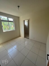 Apartamento à venda em João Pinheiro com 57 m², 2 quartos, 1 suíte, 1 vaga