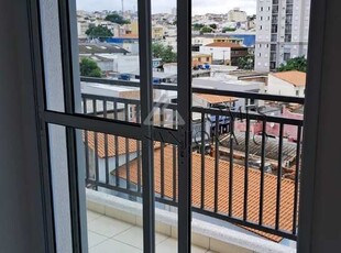 Apartamento com 2 quartos, sendo 1 suíte para alugar na Vila Metalúrgica em Santo André