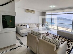 APARTAMENTO DE LUXO DE FRENTE PARA O MAR