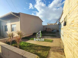 Casa com 2 quartos à venda no bairro Atenas, 50m²