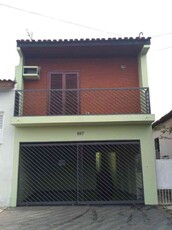 Casa com 3 quartos à venda no bairro Vila Santana, 150m²