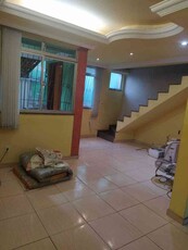 Casa com 3 quartos para alugar no bairro Vila Nova Vista, 360m²