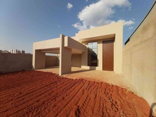 Casa em Condomínio com 3 quartos à venda no bairro Brasília/Plano Piloto, 154m²