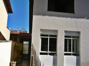 Casa na vila amália, próxima do horto florestal, com 3 dormitorios, 2 banheiros e 3 vagas