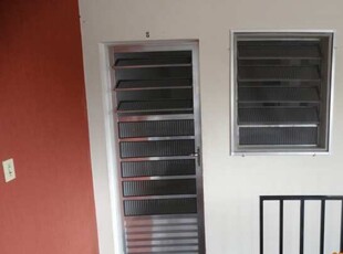 CASA PARA ALUGAR NO CANGAÍBA COM 01 DORMITORIO