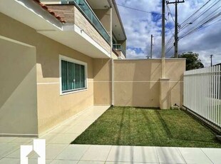 CASA RESIDENCIAL em SÃO JOSÉ DOS PINHAIS - PR, CRUZEIRO