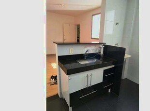 Encantador Apartamento de 2 Quartos em Condomínio Exclusivo no São Pedro: Piscina e Porta