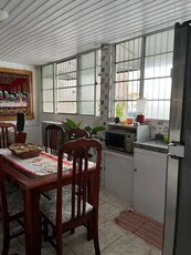 Oportunidade! Localização Privilegiada CASA DUPELX ! Av Engenheiro Antônio de Goes.