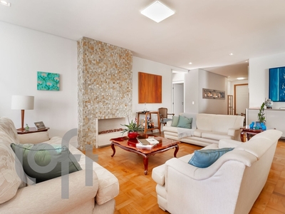 Apartamento à venda em Jardim Paulista com 200 m², 3 quartos, 3 suítes, 1 vaga