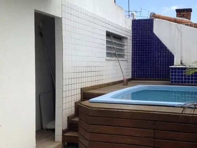 Alugo cobertura triplex em Icaraí com piscina e sauna privativas