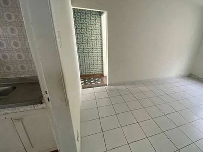 Apartamento em Casa Caiada, 50m da praia