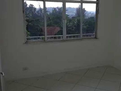 Apartamento para aluguel possui 60 metros quadrados com 3 quartos em Moneró - Rio de Janei