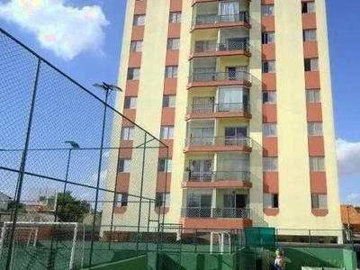 Apartamento para aluguel possui 65 metros quadrados com 3 quartos e 01 vaga