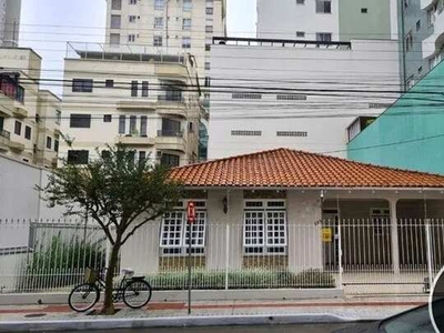Casa 3 Dormitórios Sem Mobília Para Locação Anual no/Centro de Balneário Camboriú/SC