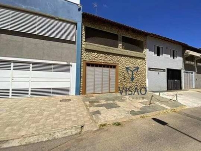 Casa com 3 dormitórios para alugar, 131 m² por R$ 5.000/mês - Asa Sul - Brasília/DF