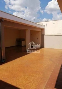 Casa com 3 dormitórios para alugar, 175 m² por R$ 2.160,58/mês - Campos Elíseos - Ribeirão