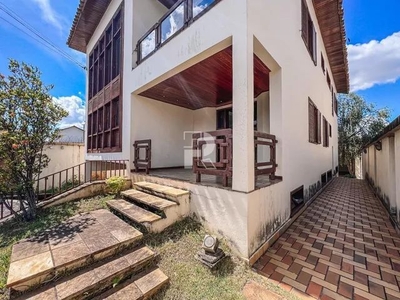 Casa para aluguel, 7 quartos, 1 suíte, 8 vagas, Santa Tereza - Belo Horizonte/MG