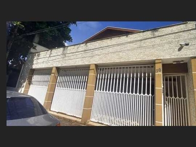 Casa para aluguel possui 350 metros quadrados com 3 quartos em Vila Loyola - Jundiaí - SP