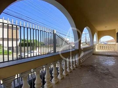 Casa para Locação na Avenida Das Flores com 03 Quartos no Bairro Jardim Cuiabá - Cuiabá