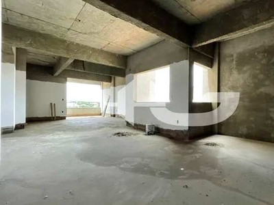 Cobertura duplex com 263,00 m² situada no Centro | Em fase de acabamento