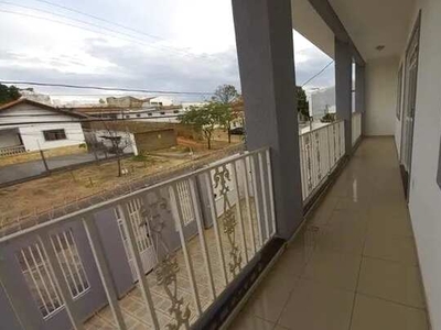 Excelente casa residencial e comercial no bairro Jardim Guanabara próximo avenida Fernando