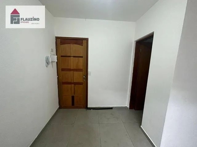 Kitnet com 1 dormitório para alugar, 30 m² por R$ 1.000/mês - Capão Redondo - São Paulo/SP