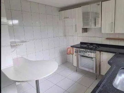 Sobrado com 3 dormitórios para alugar por R$ 3.393/mês - Boqueirão - Curitiba/PR