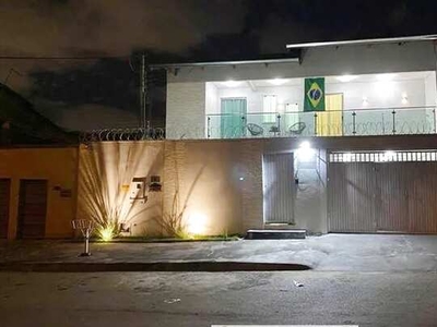 Sobrado no Residencial Itália, mais conhecido como Parque das Flores, 450m² de área constr