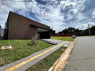 Casa 3 Suítes à venda no Condomínio fechado Jardins Bolonha em Senador Canedo / GO.