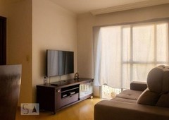 APARTAMENTO no 6º andar mobiliado com 2 dormitórios