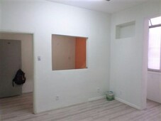 Apartamento à venda em Centro com 40 m², 1 quarto