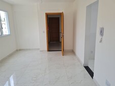 Apartamento à venda em Caiçara-Adelaide com 57 m², 2 quartos, 1 suíte, 2 vagas