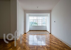 Apartamento à venda em Centro com 111 m², 3 quartos