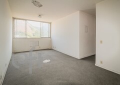 Apartamento à venda em Laranjeiras com 90 m², 3 quartos, 1 vaga