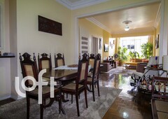 Apartamento à venda em Laranjeiras com 140 m², 3 quartos, 1 vaga