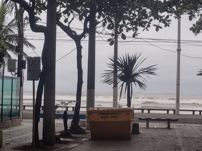 Pe na areia calçadão