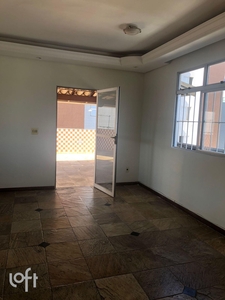 Apartamento à venda em Itapoã com 210 m², 3 quartos, 1 suíte, 1 vaga