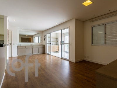 Apartamento à venda em Vila Sônia com 92 m², 2 quartos, 2 suítes, 2 vagas